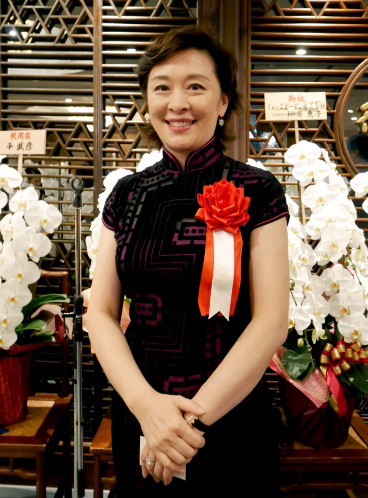全聚徳CEO劉岩さんの写真