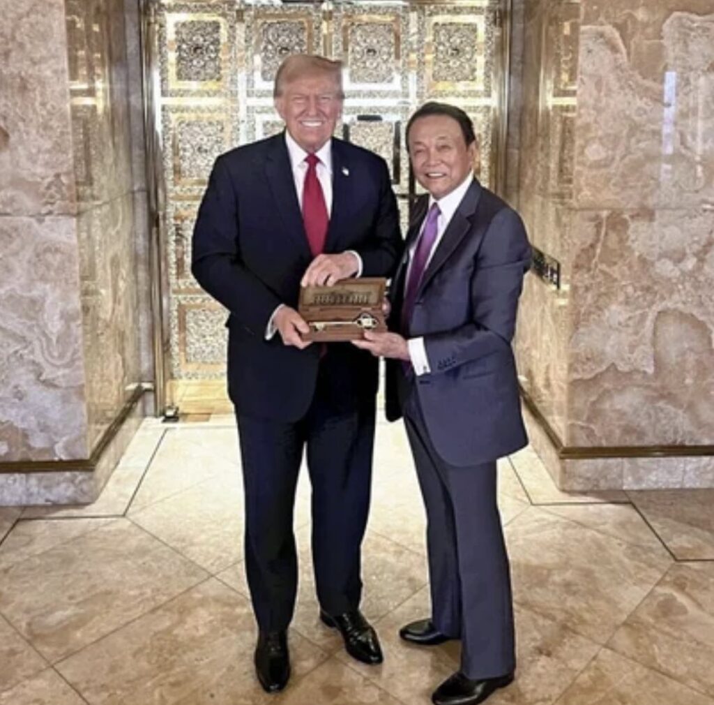 トランプ大統領と麻生太郎氏